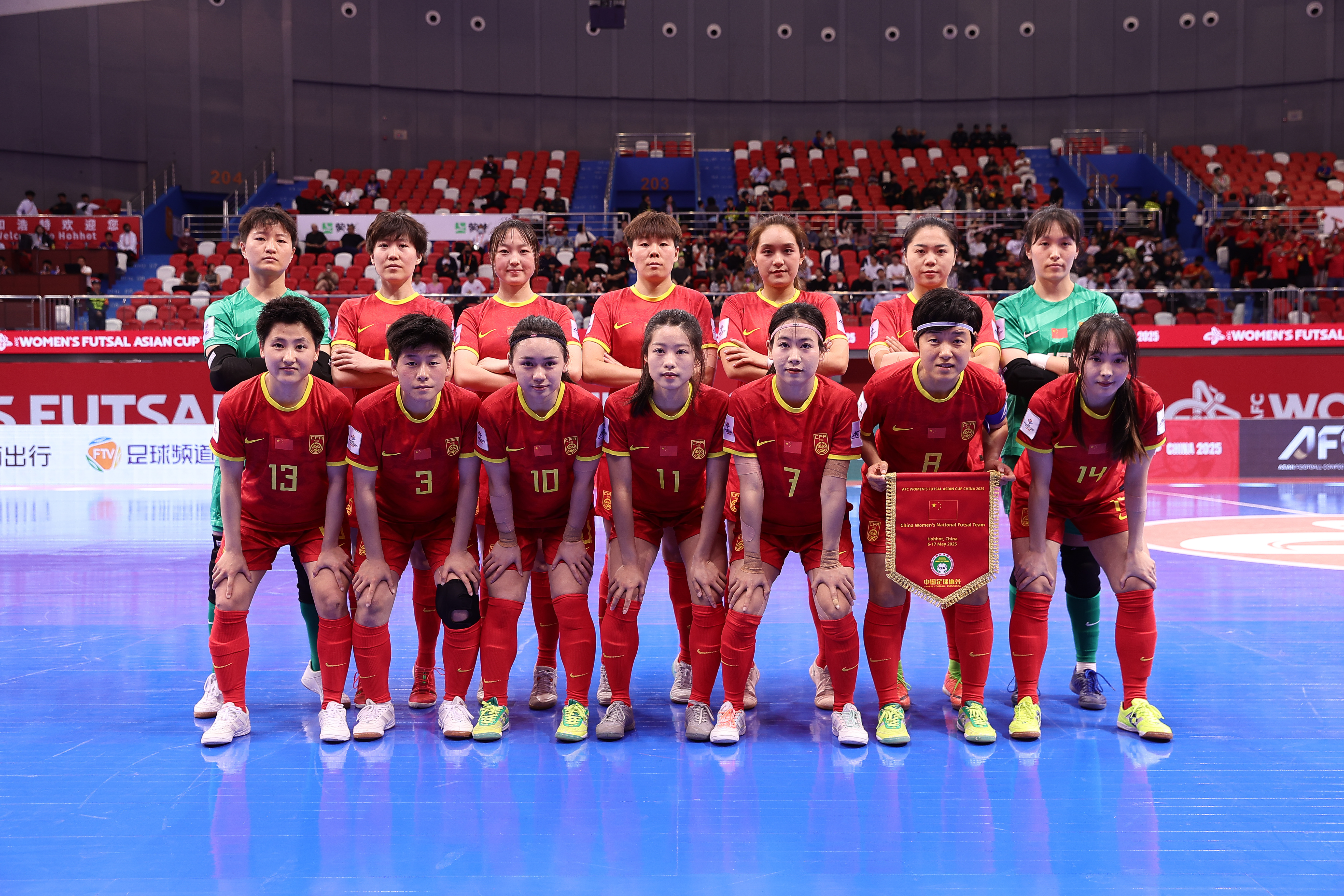 中国女足备战国际比赛，备受关注