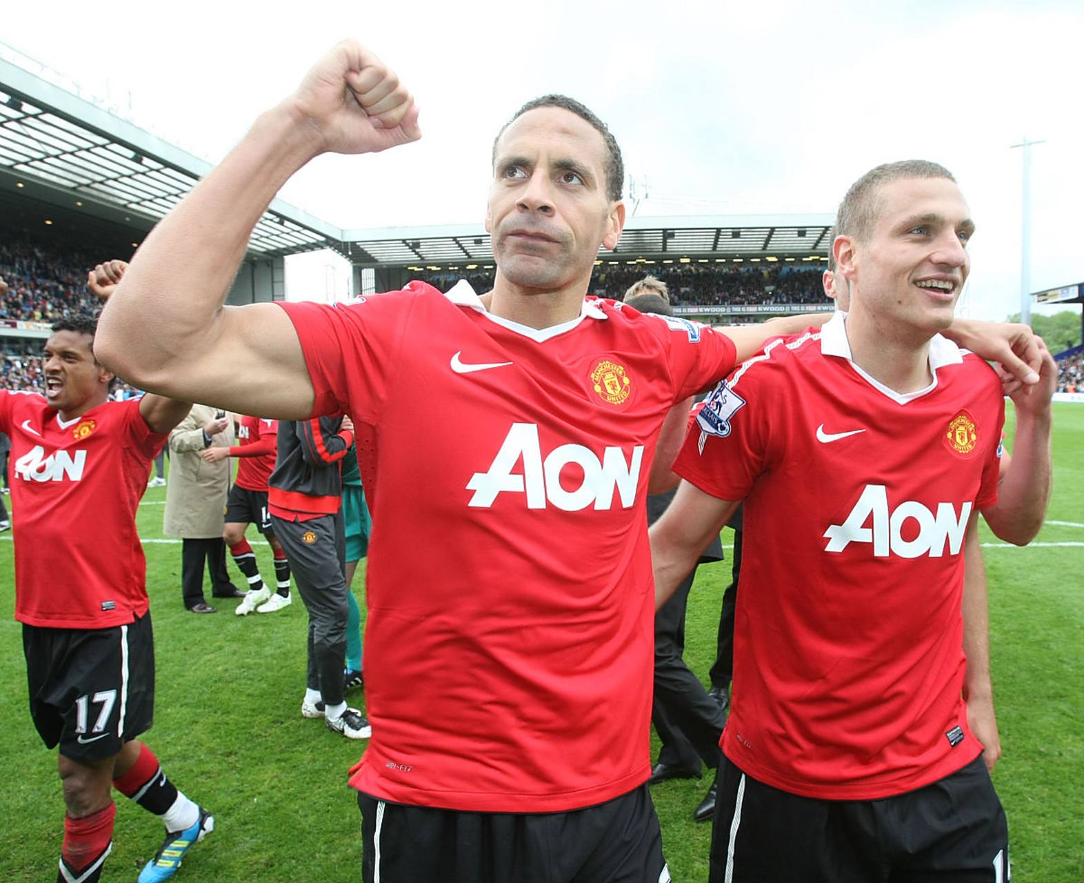 包含布莱克本队取得惊人胜利,助球队上升排名的词条 包含布莱克本队取得惊人胜利,助球队上升排名的词条